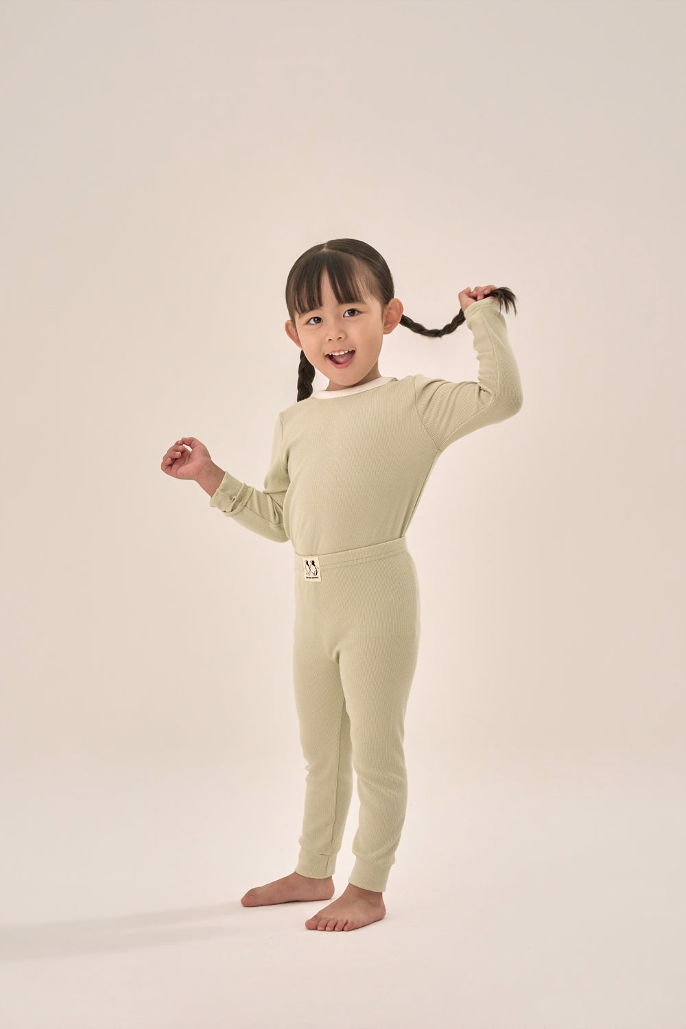 봉봉 모달실내복 착용 이미지